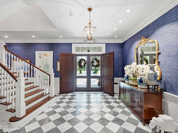 2nd image of 193 ADMIRALS Way S