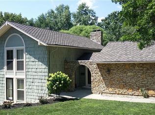 7307 W 101st Ter, Overland Park, KS 66212