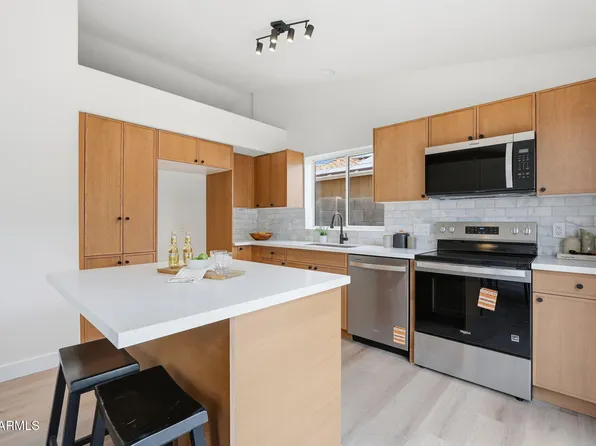 9235 W JOHN CABOT Road, Peoria, AZ 85382
