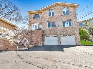 613 Edgewater Ave, Ridgefield, NJ 07657