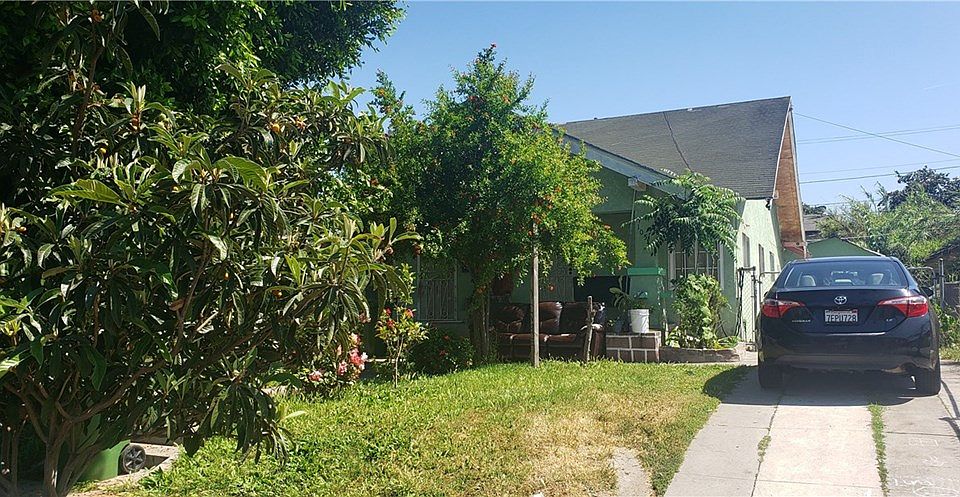 1st image of 1052 W 73rd St