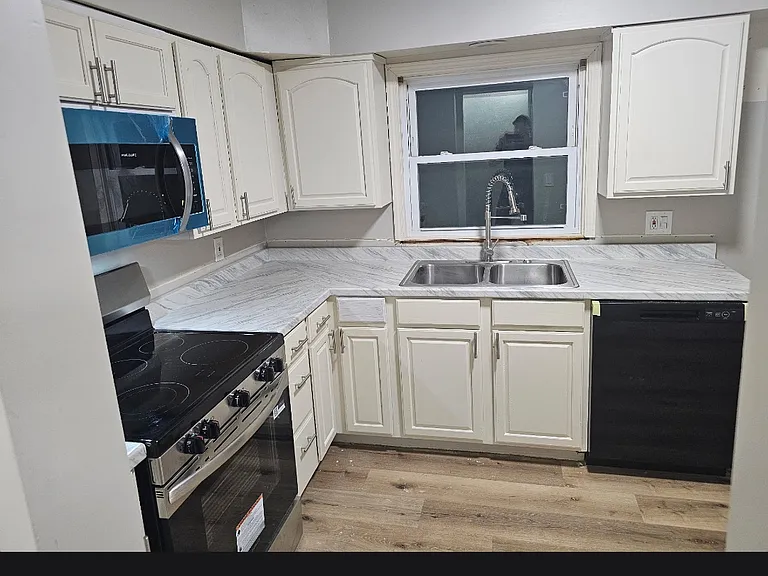 5401 N 45th Ave — Photo 27