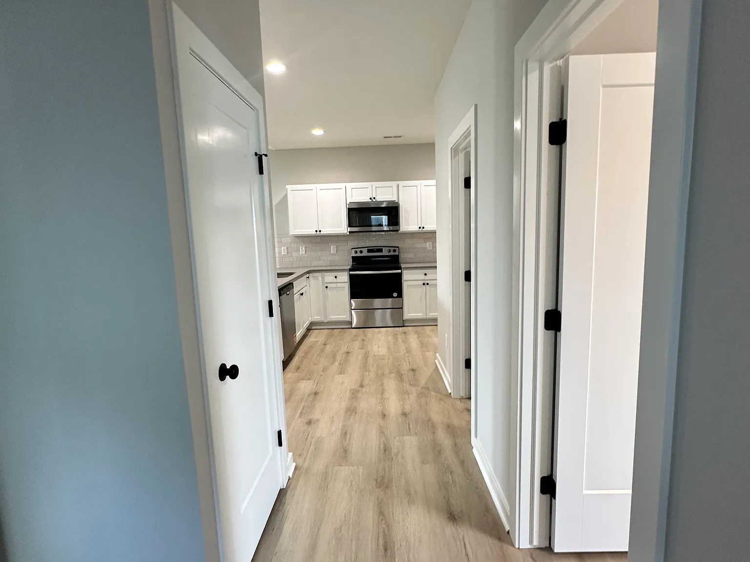 3 bed, 1186 sqft, $1,595 — Photo 2