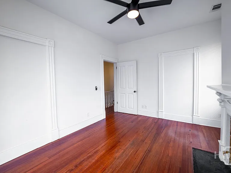 1313 Whitaker St #C — Photo 23