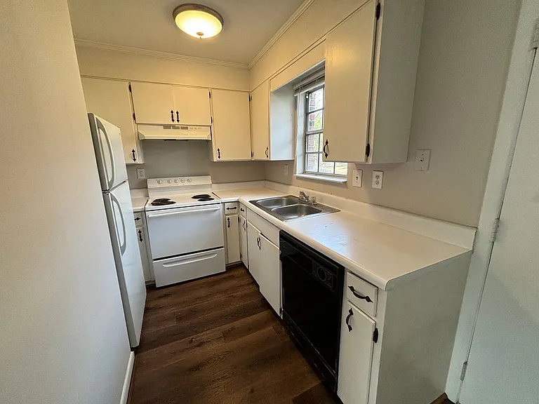 82 Blankenship Pl SW — Photo 4