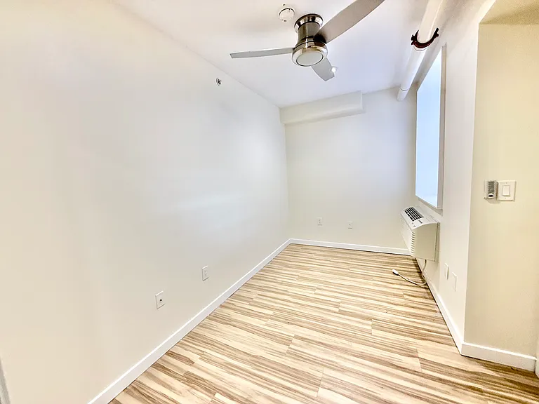 249 S 49th St #8O6 — Photo 91