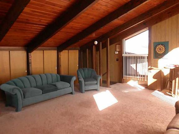 2nd image of 220 Beechwood Blvd