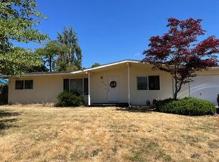 3548 Gilham Rd, Eugene, OR 97408