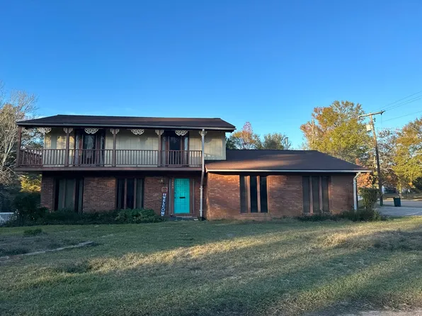 1002 North St, McComb, MS 39648