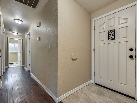 3rd image of 2311 Parker Ave