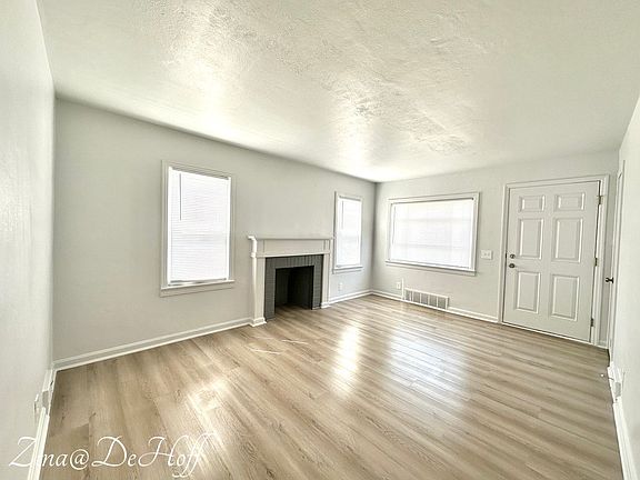4th image of 1604 26th St NW