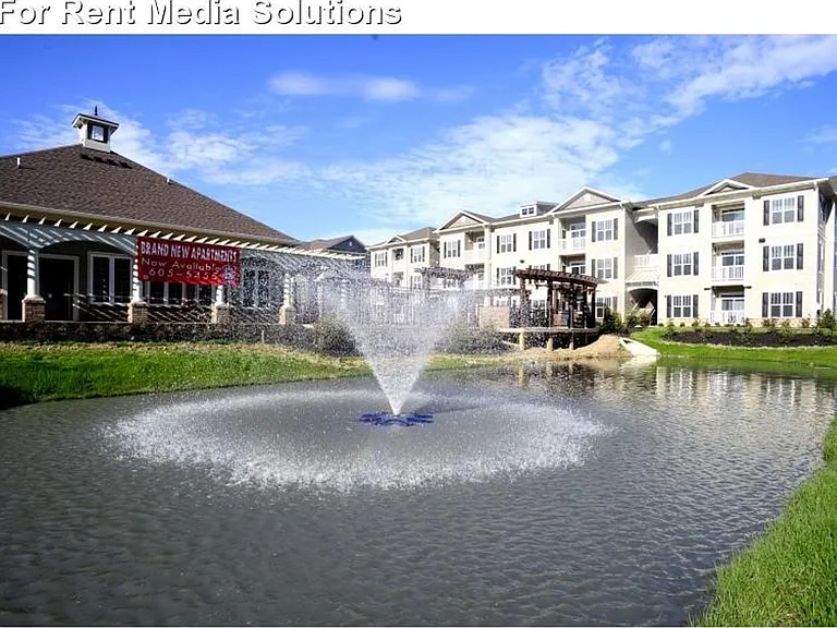 Briton Trace Apartments — Photo 102