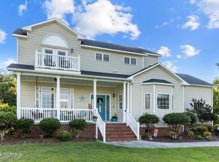 524 Neptune Dr, Cape Carteret, NC 28584