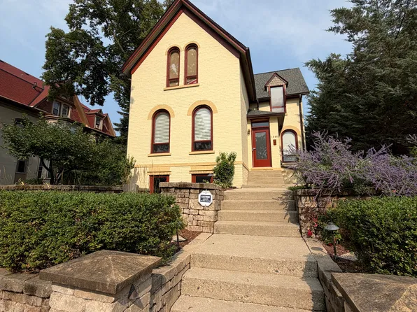 1640 N Jackson St Unit B, Milwaukee, WI 53202