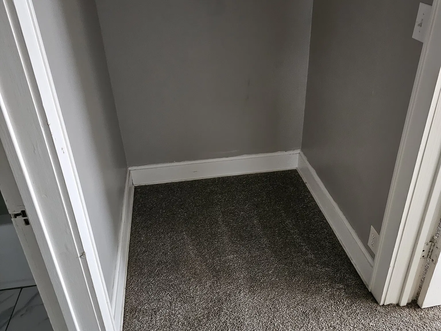 1 bed, 975 sqft, $785 — Photo 1