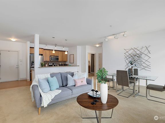 4th image of 1501 Tacoma Avenue S #304