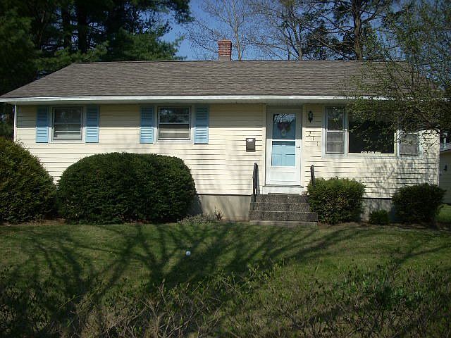 2nd image of 211 Pine Grove Dr