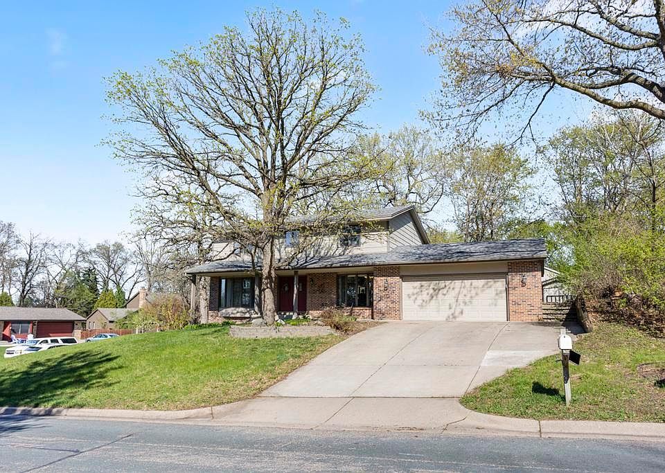 1st image of 13701 Krestwood Dr