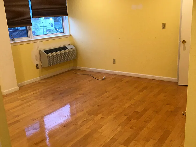 237 Great Neck Rd #4B — Photo 17