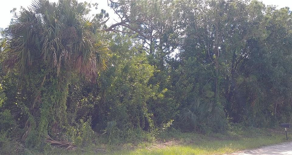 1st image of 8636 102nd Ave