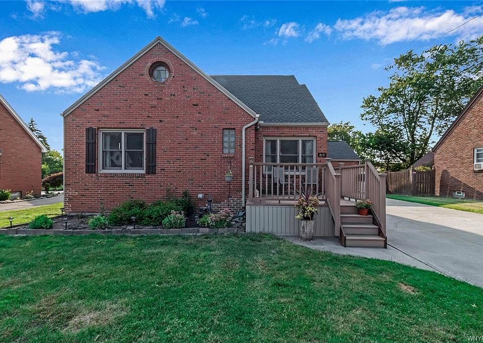 1st image of 80 Southwood Dr