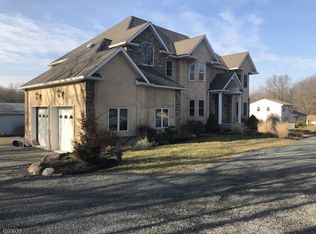 1070 S Beverwyck Rd, Parsippany, NJ 07054