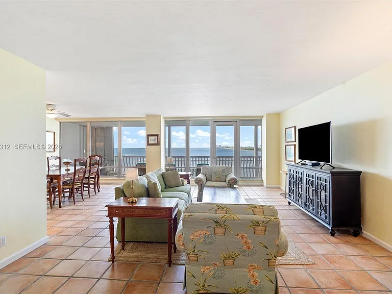 2200 S Ocean Ln #708 — Photo 6