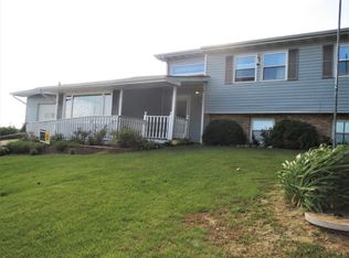 9536 W Woosung Rd, Dixon, IL 61021