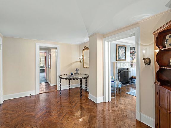 2nd image of 15 E 91st St #11FLRA