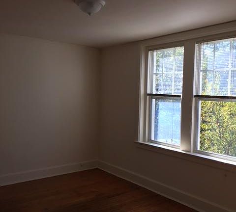 4th image of 1811 Hampton Blvd