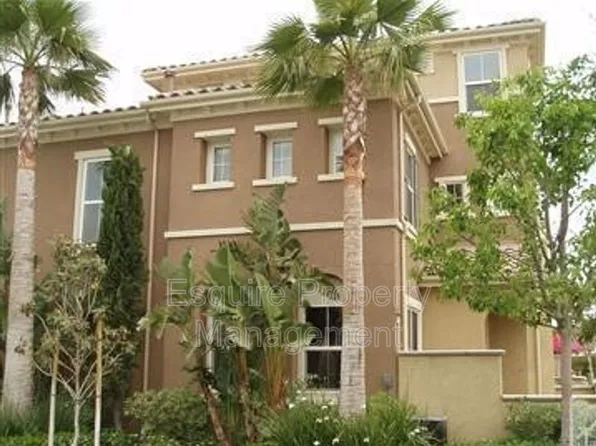 3395 Shadetree Way, Camarillo, CA 93012
