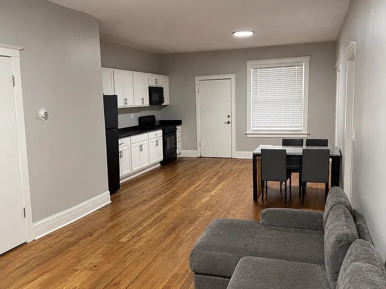 3723 W Cermak Rd #3723 — Photo 3