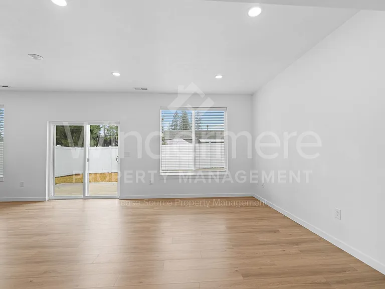 12805 N Jaydee Ln — Photo 4