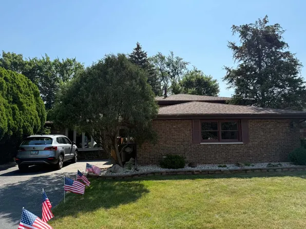 7547 Blazer Ave, Justice, IL 60458