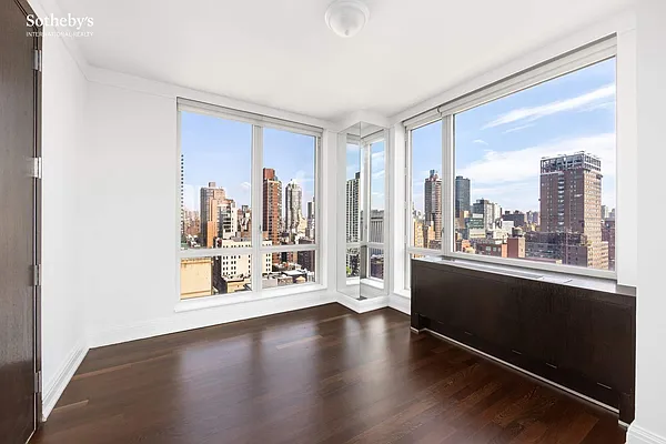 Rented by Sotheby's International Realty | media 2