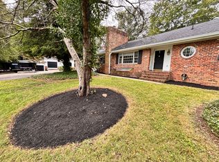 5524 Iron Bridge Rd, North Chesterfield, VA 23234
