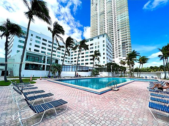 4th image of 6345 Collins Ave APT 403