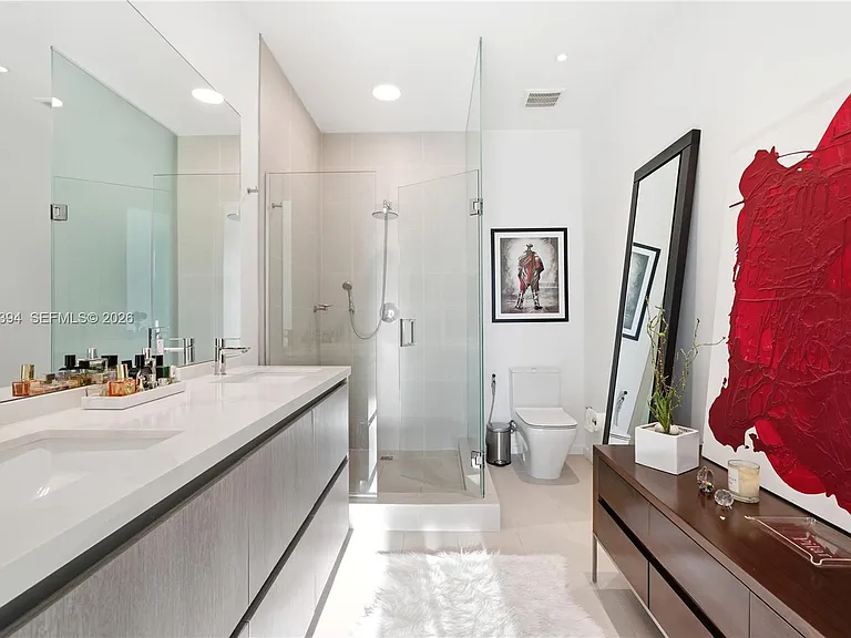 3156 SW 27th Ave #202 — Photo 9