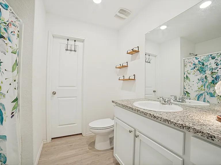 14559 Greenfield Ml — Photo 8