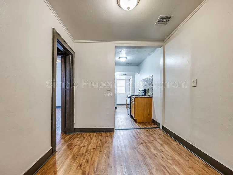 2357 W Park Pl — Photo 6