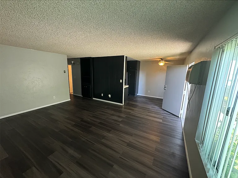 4522 Dawson Ave #3 — Photo 3