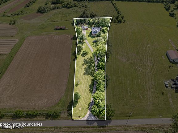 3rd image of 585 Sweeney Ln