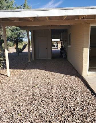 4th image of 840 N Fort Ave #39