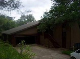 818 Pioneer Dr, Redding, CA 96001