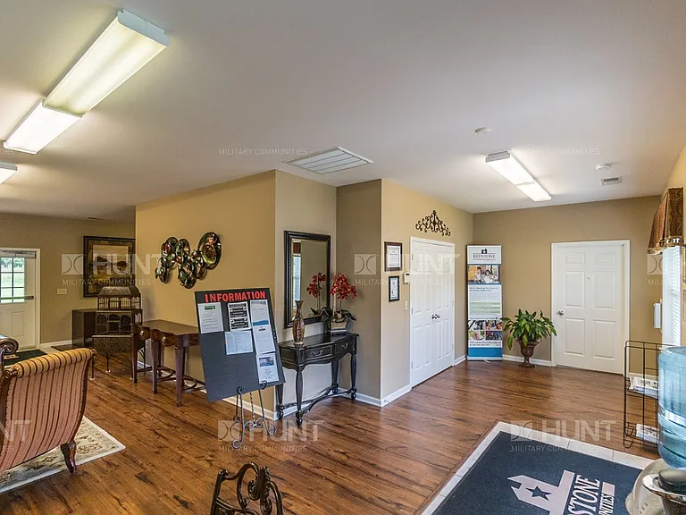 Dyer Cir — Photo 19