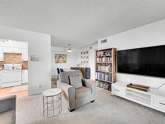 4th image of 117 GARDENS Drive #204