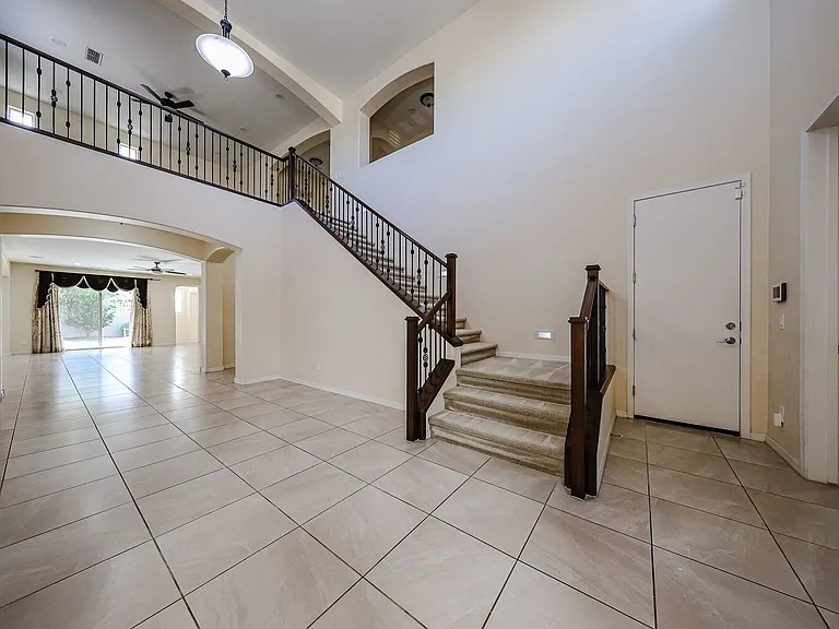 2545 E Ebony Dr — Photo 5