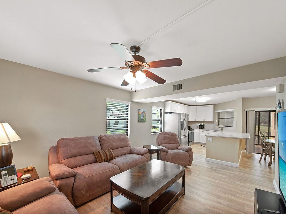 1st image of 5893 Parkwalk Dr