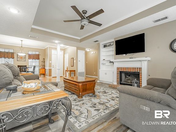 4th image of 7580 Meadows Dr S