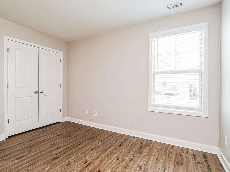508 McCarthy Dr — Photo 12
